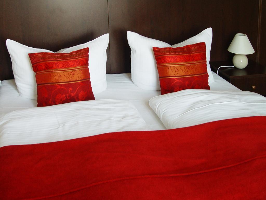 Hotel Altes Hafenhaus Rostock Chambre photo